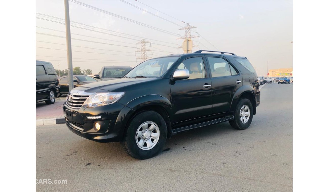 Toyota Fortuner SRS-LOW MILAGE-CLEAN INTERIOR-GCC RTA PASSED-LOT-634