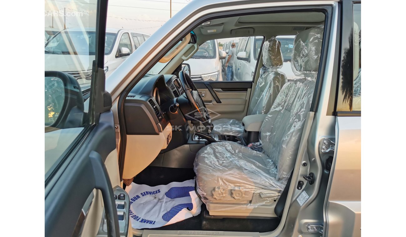 Mitsubishi Pajero 3.5L Petrol, Sunroof & Leather Seats, Clean Condition 4WD  (LOT # 9979)