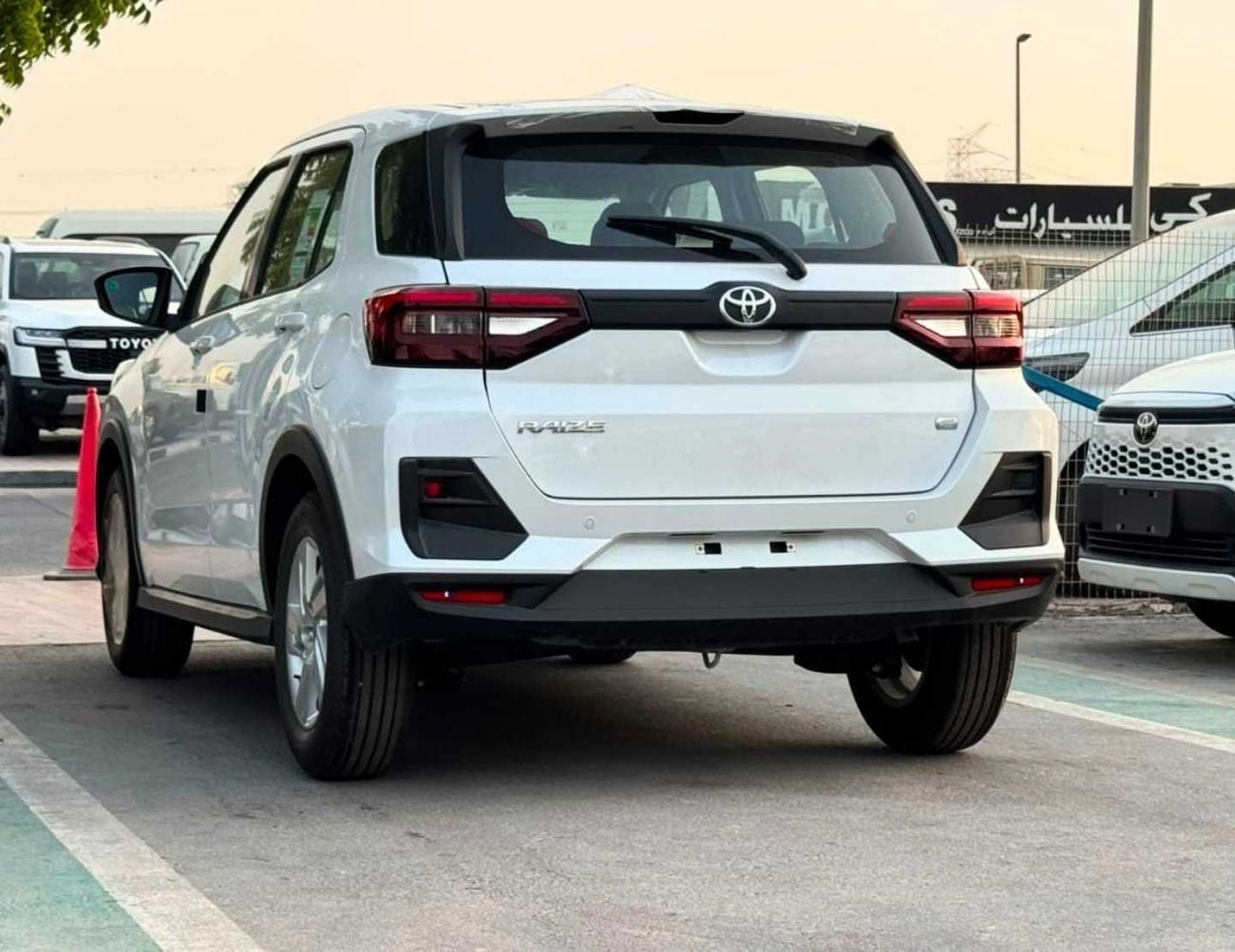 تويوتا ريز E 1.2L PETROL V4 || STANDARD OPTION / 16 *ALLOY RIMS / GCC SPEC (CODE # RZPBO)
