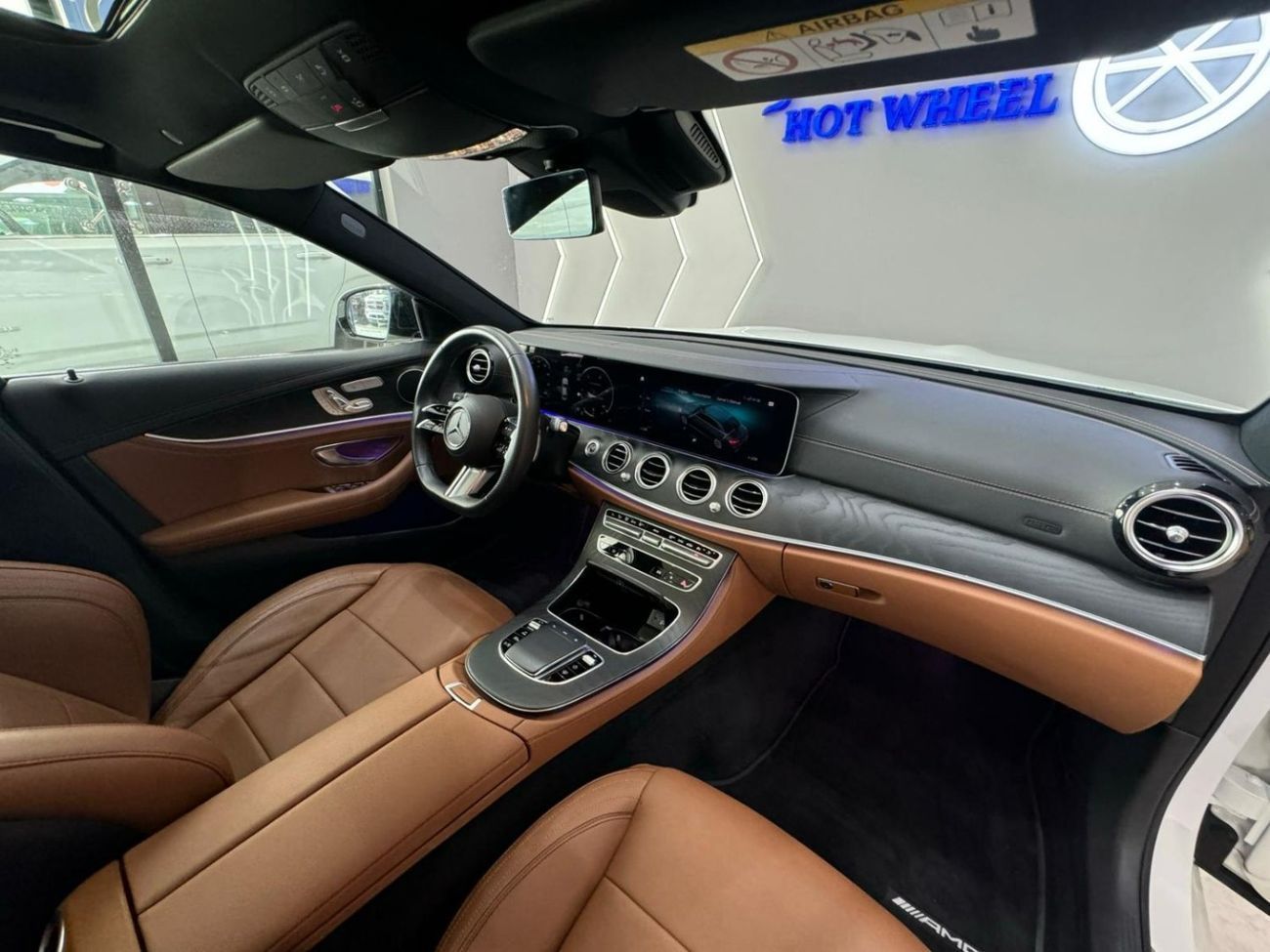 Mercedes-Benz E300 3.0L | GCC Spec | V4