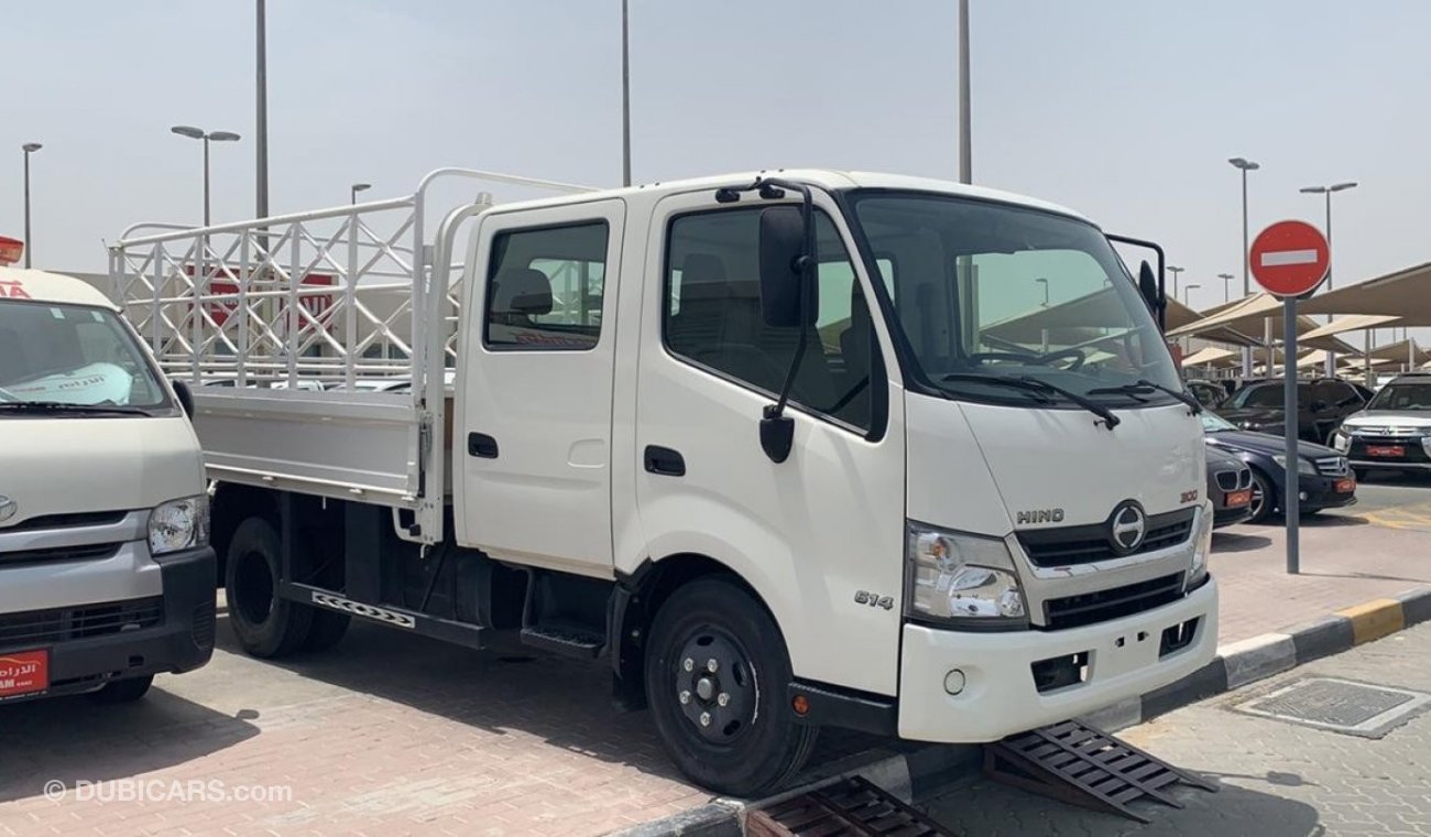 Hino 300 Hino 300 2018 Double Cabin Ref# 444