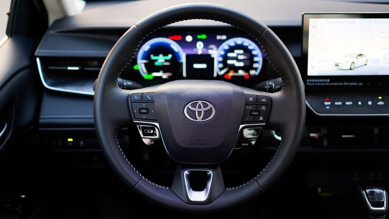 تويوتا كامري Limited 2.5L Hybrid