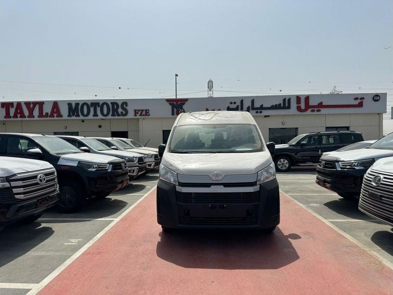 Toyota Hiace TOYOTA HIACE  3.5L PETROL AUTOMATIC,13SEATS,HIGH/ROOF 2026