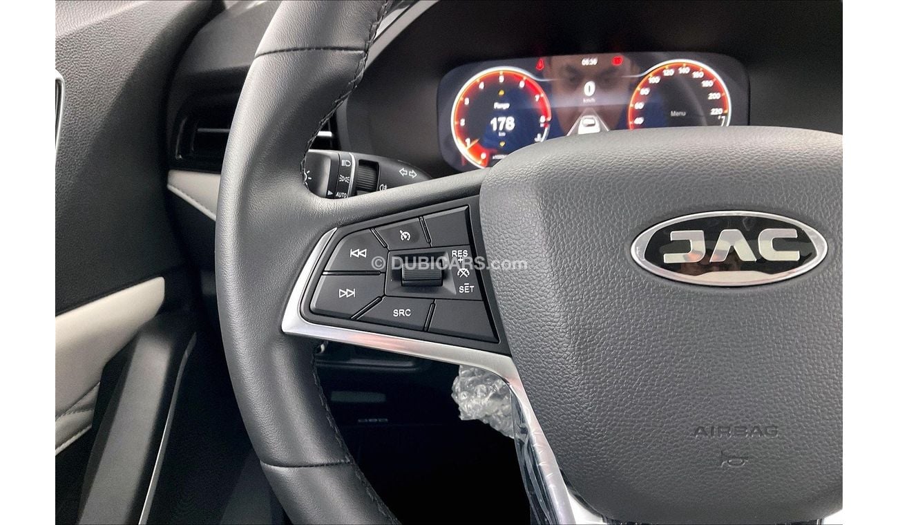 JAC JS4 Intelligent| 1 year free warranty | Exclusive Eid offer