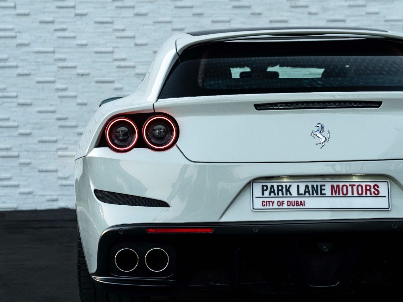 Ferrari GTC4 Lusso STANDARD