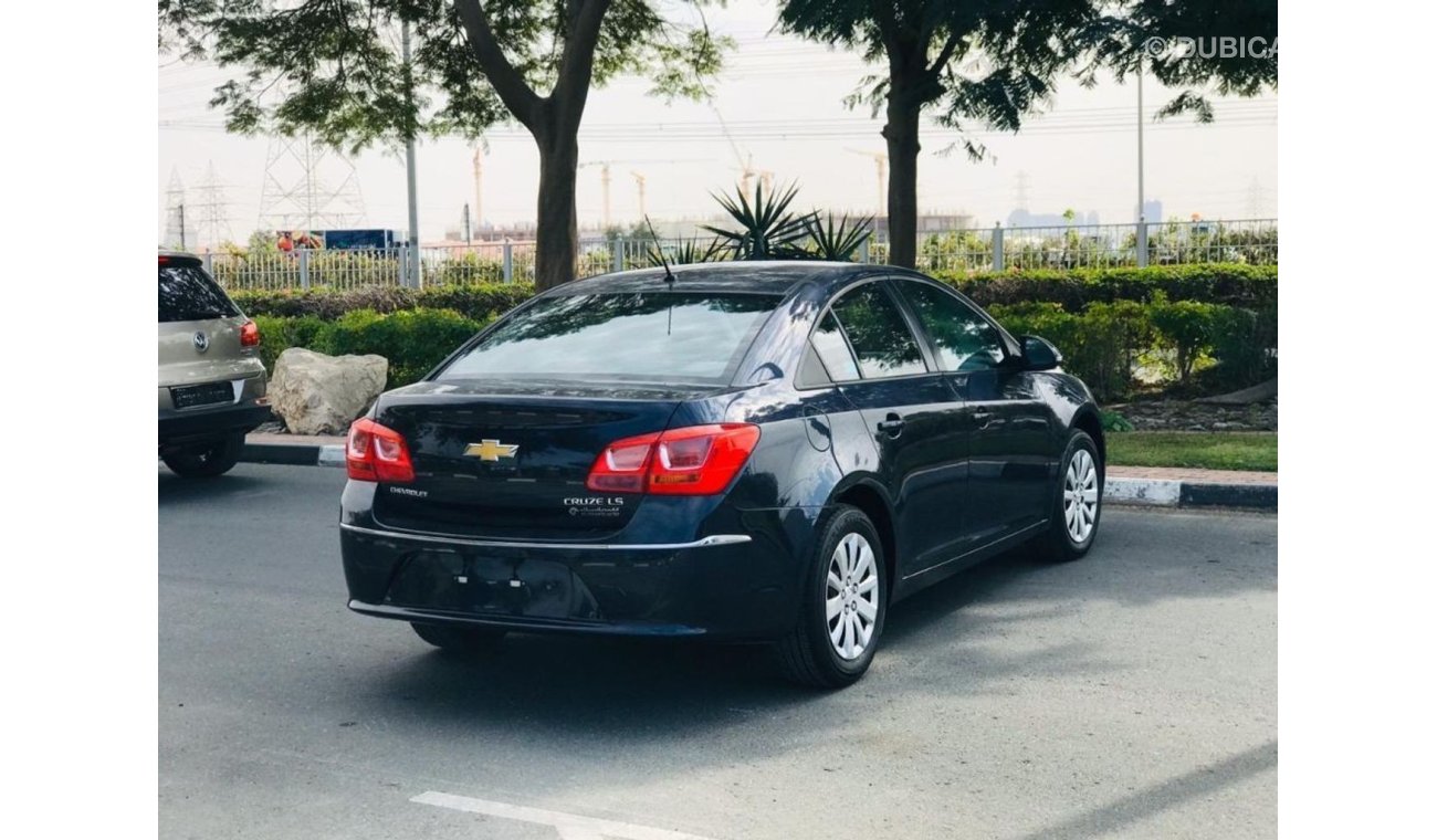 شيفروليه كروز CHEVROLET CRUZE 1.8 L GCC //2017// GOOD CONDITION // FULL SERVICE HISTORY // LOW MILEAGE // SPECIAL