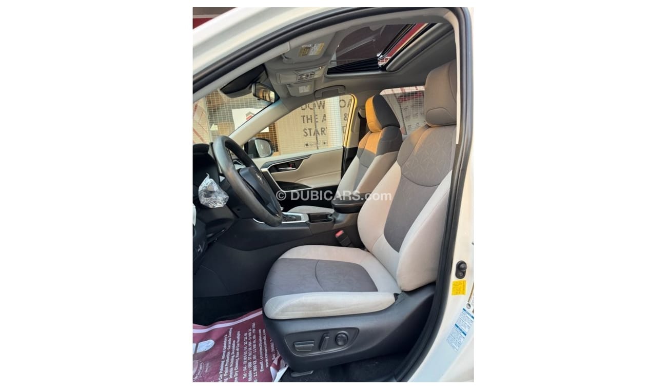 Toyota RAV4 2020 XLE SUNROOF PUSH START 4x4 - 2.5L USA IMPORTED