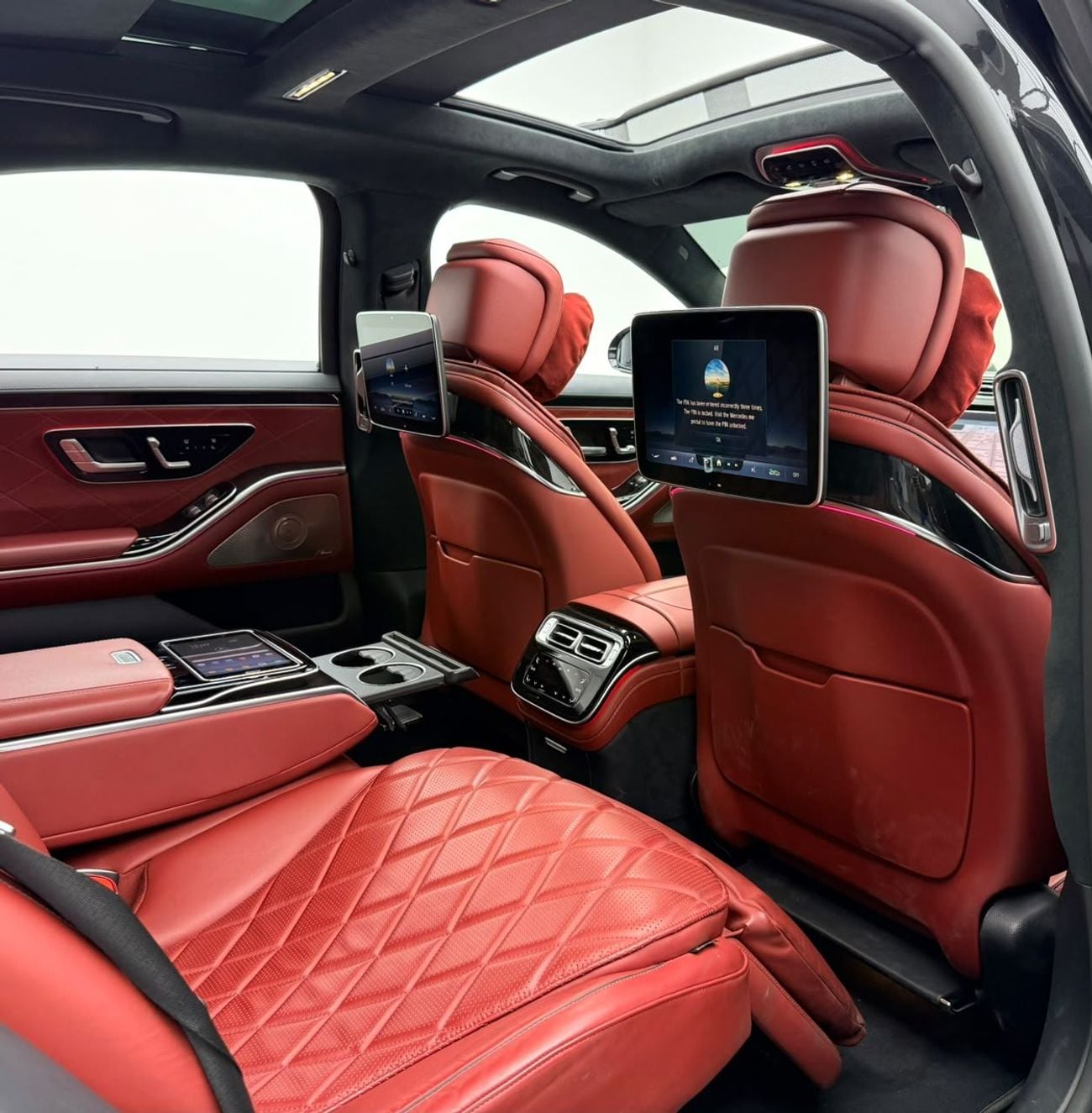 Mercedes Benz S500 L 4MATIC 2021 Mercedes Benz S500 L 4MATIC, Warranty, Service History, Fully Loaded, Excellent Condition, GCC