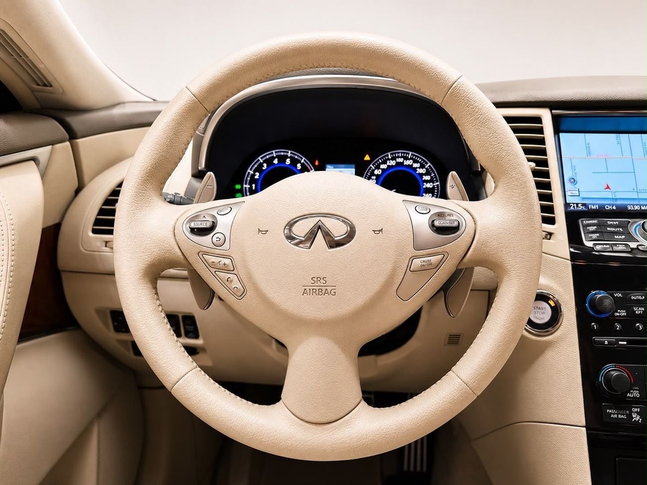 Infiniti QX70 EXCELLENCE