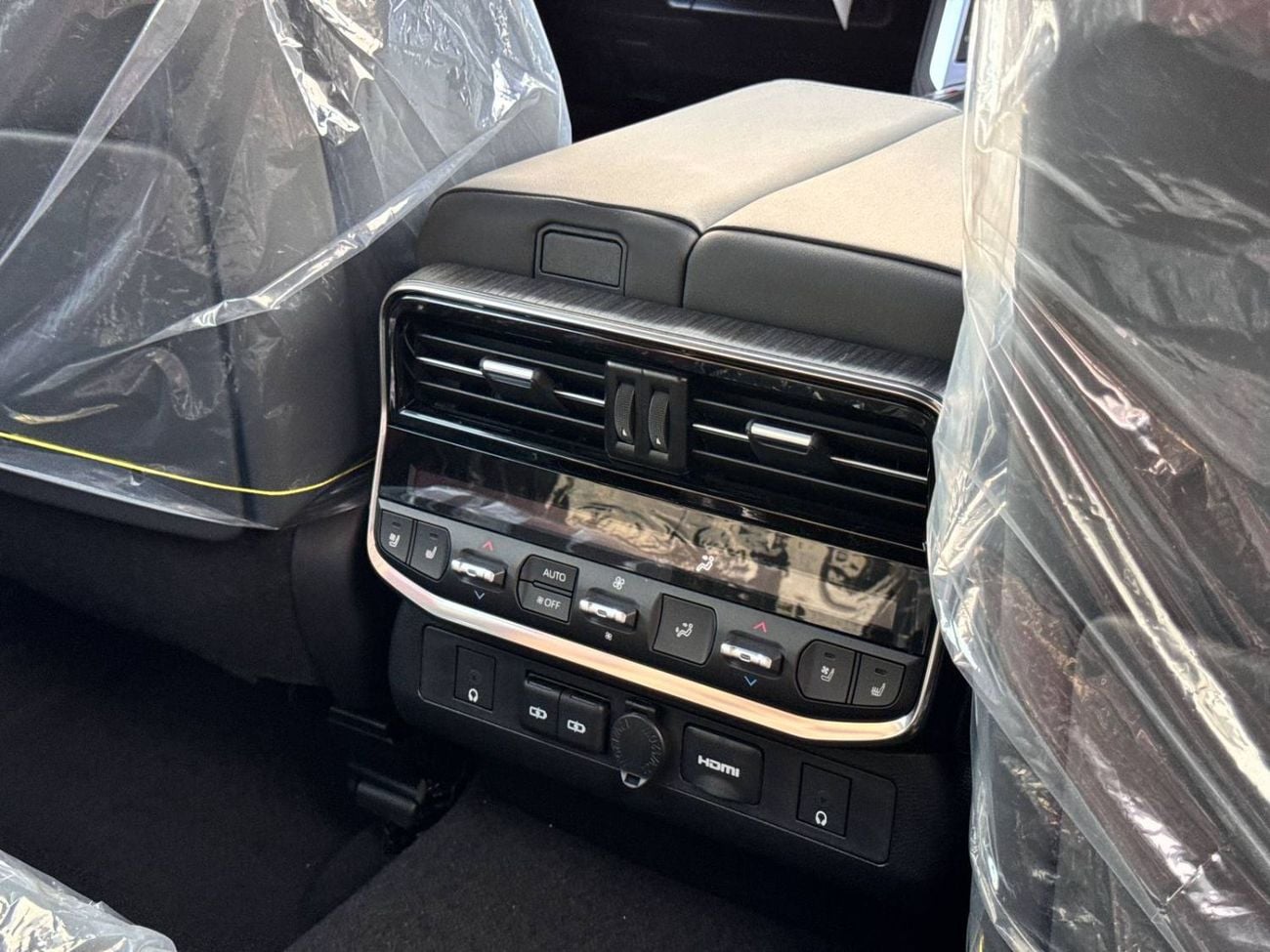 تويوتا لاند كروزر 2026 TOYOTA LAND CRUISER 300 VXR 3.3L DISEL FULL BRAND NEW 0KM