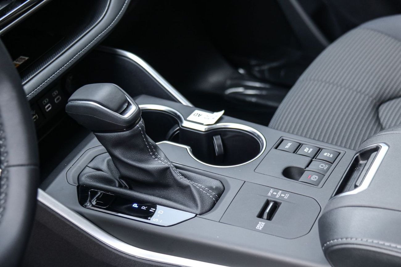 Toyota Highlander Highlander 2024 | Best Price in UAE