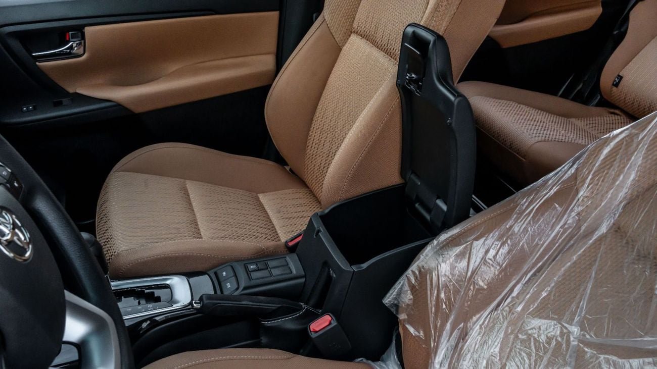 Toyota Fortuner 2026 Toyota Fortuner GX 2.7 AT Petrol (White-Tan) RWD