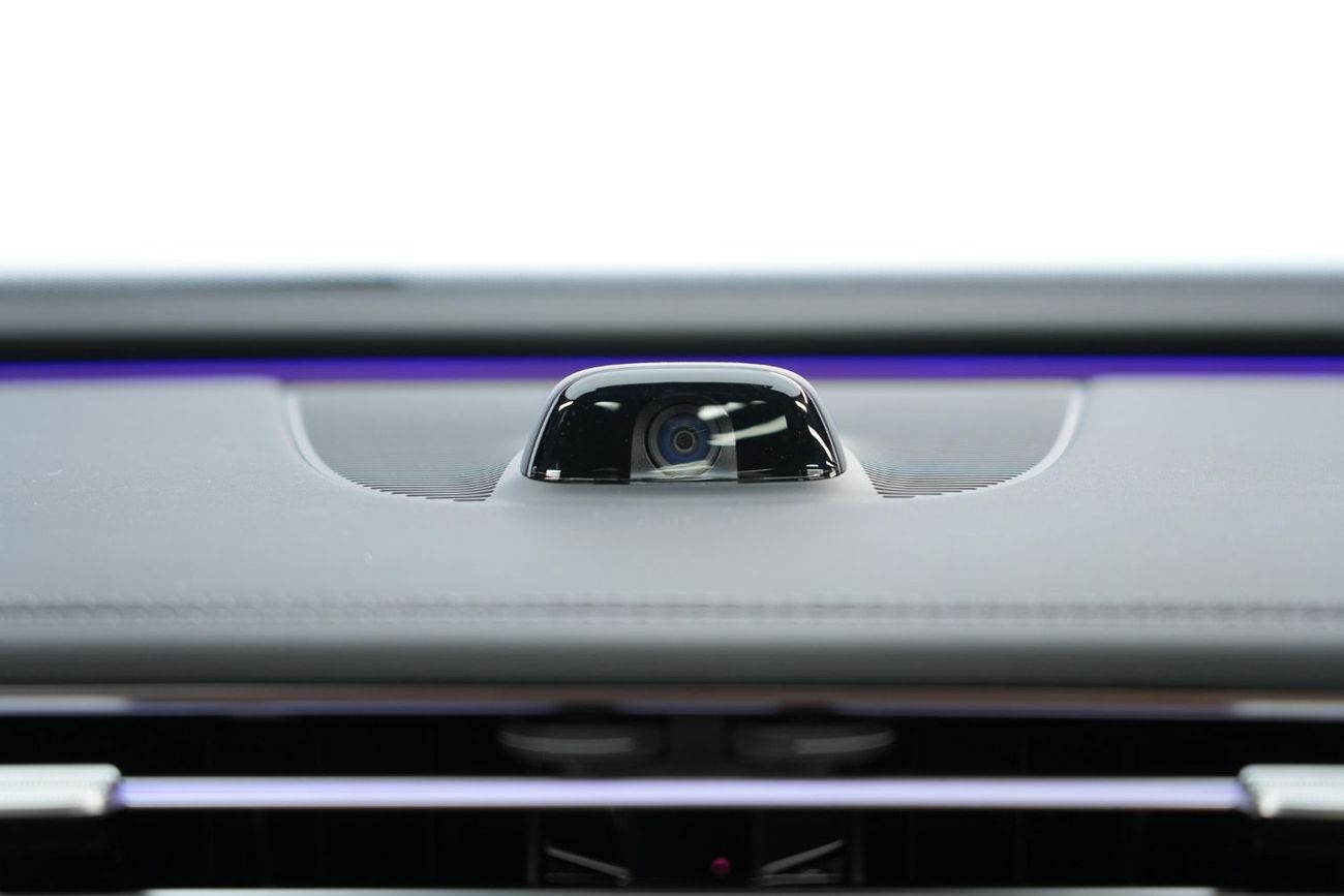 مرسيدس بنز E200