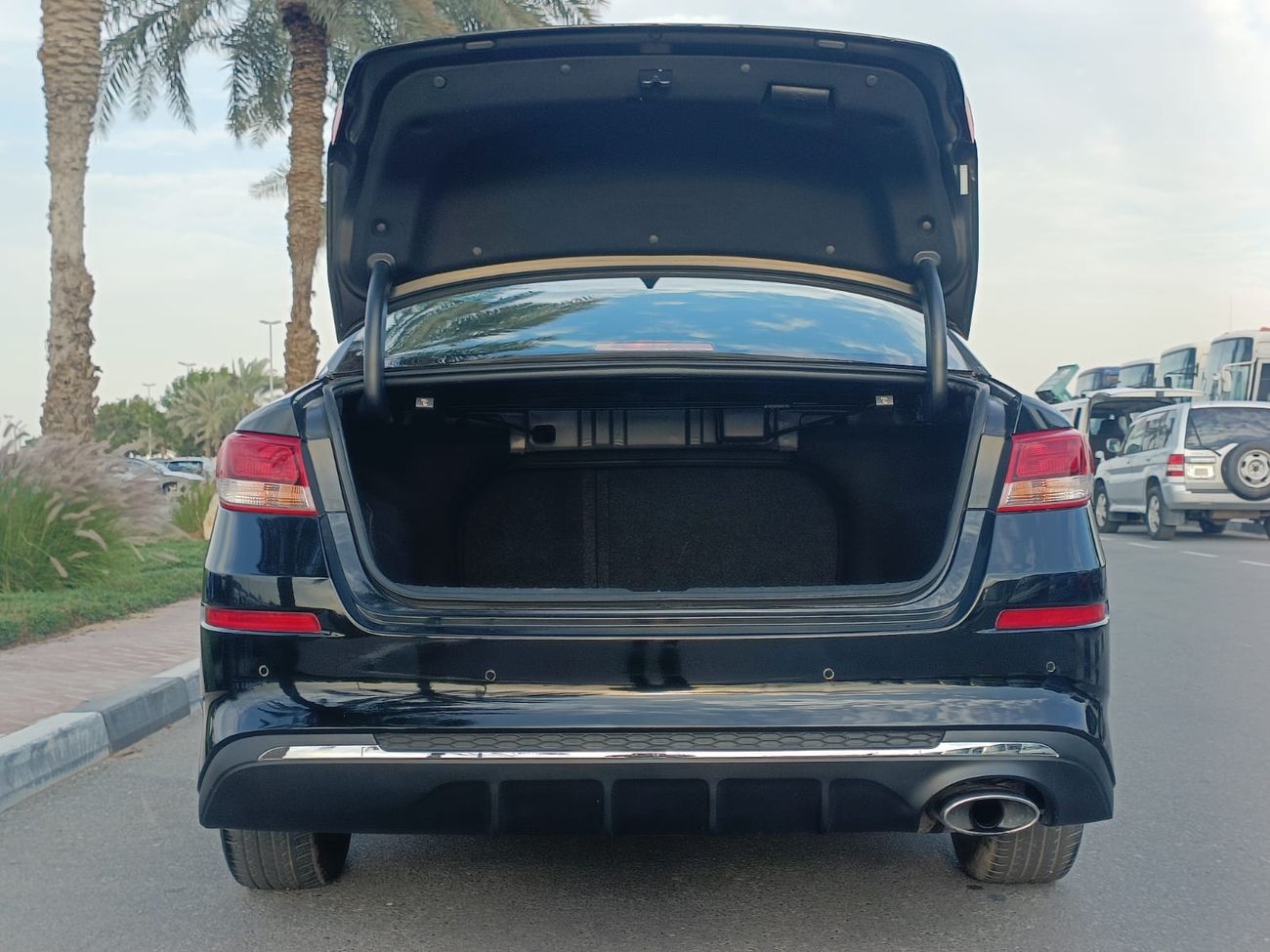 Kia Optima 2020 Model, Chrome Grill with Diamond Leather Seats (LOT # 437020)