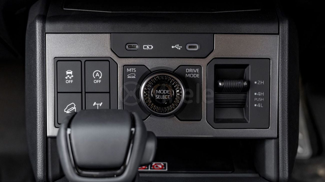 تويوتا هيلوكس (RHD) TOYOTA HILUX TRAVO OVERLAND PLUS | EXPORT ONLY