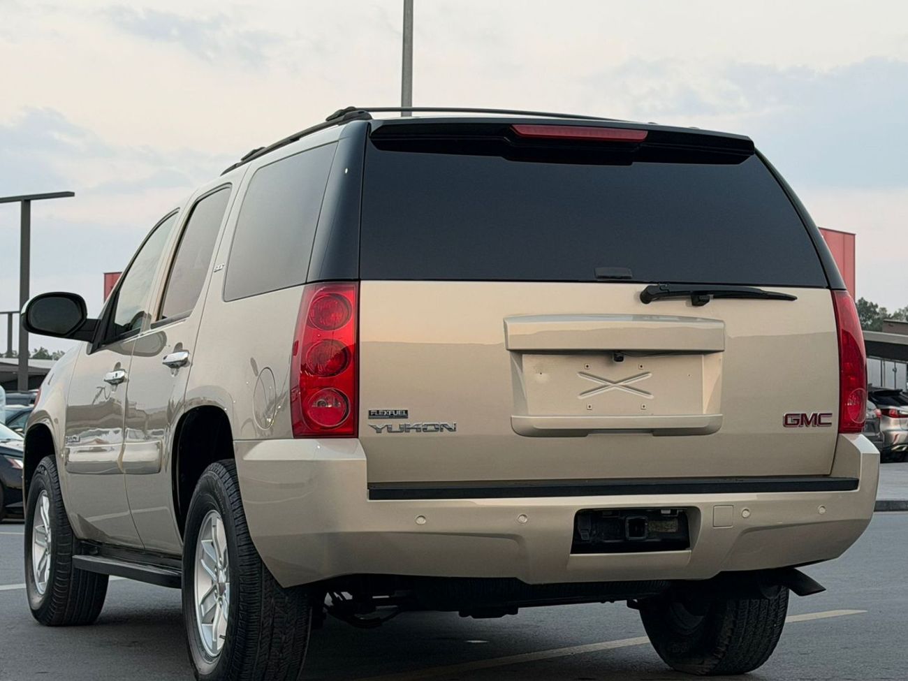 جي أم سي يوكون 68 الف ميل فقط