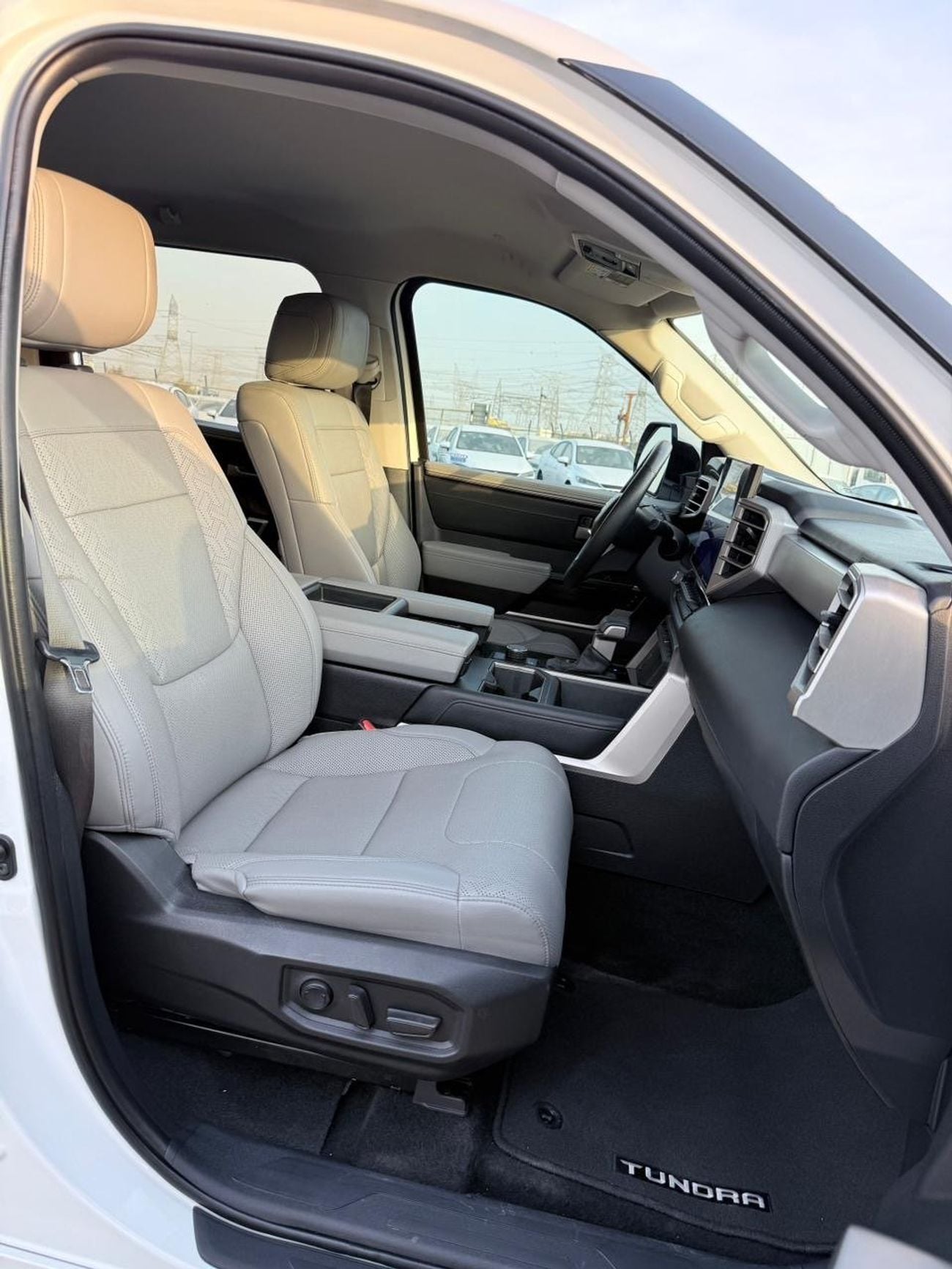 Toyota Tundra Limited edition 3.4L