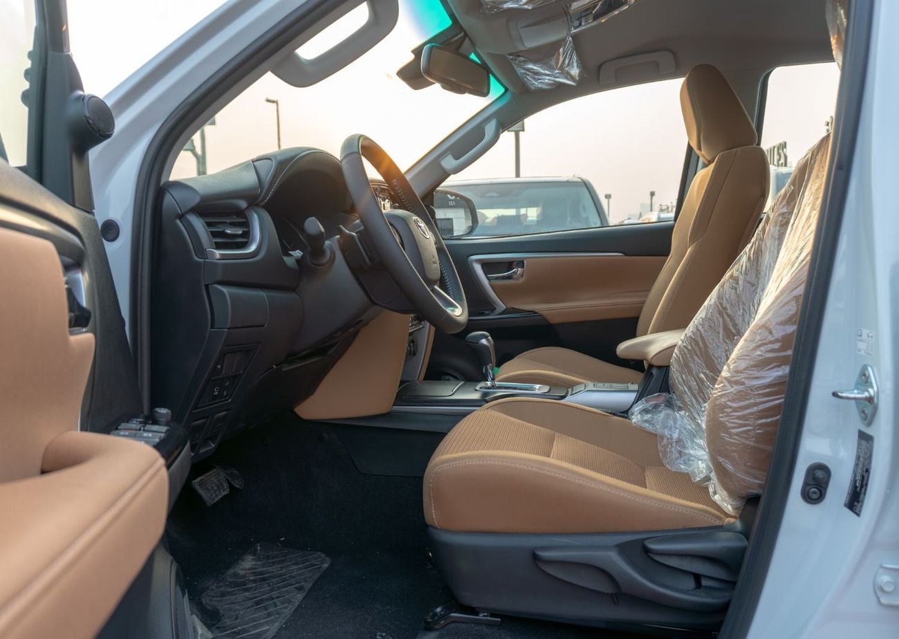 Toyota Fortuner SR5