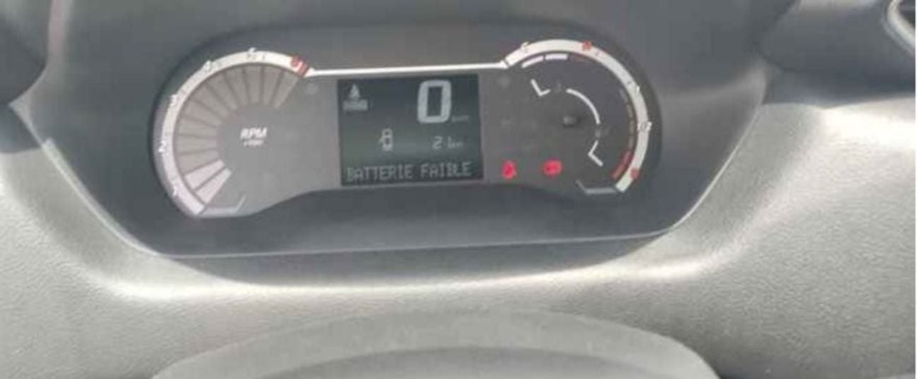 نيسان ماغنيت SV