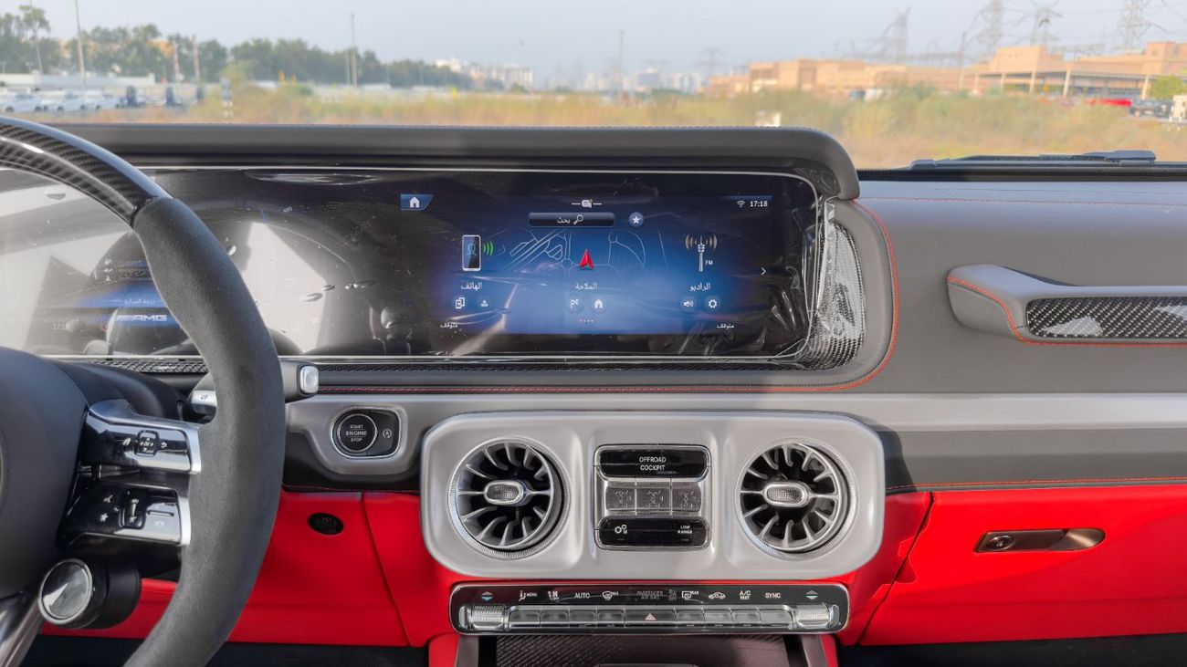 مرسيدس بنز G 63 AMG ستاندارد مرسيدس بنز AMG G 63 موديل 2026، محرك بنزين 4.0 لتر، ناقل حركة أوتوماتيكي (لون كربوني داخلي وخارجي) (