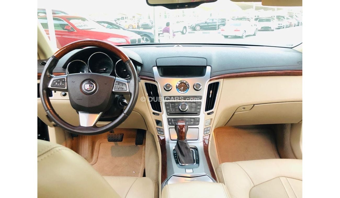 كاديلاك CTS موديل 2010 خليجي حاله ممتازه من الداخل والخارج فل مواصفات كراسي جلد وتبريد وتسخين في الكراسي ومثبت س