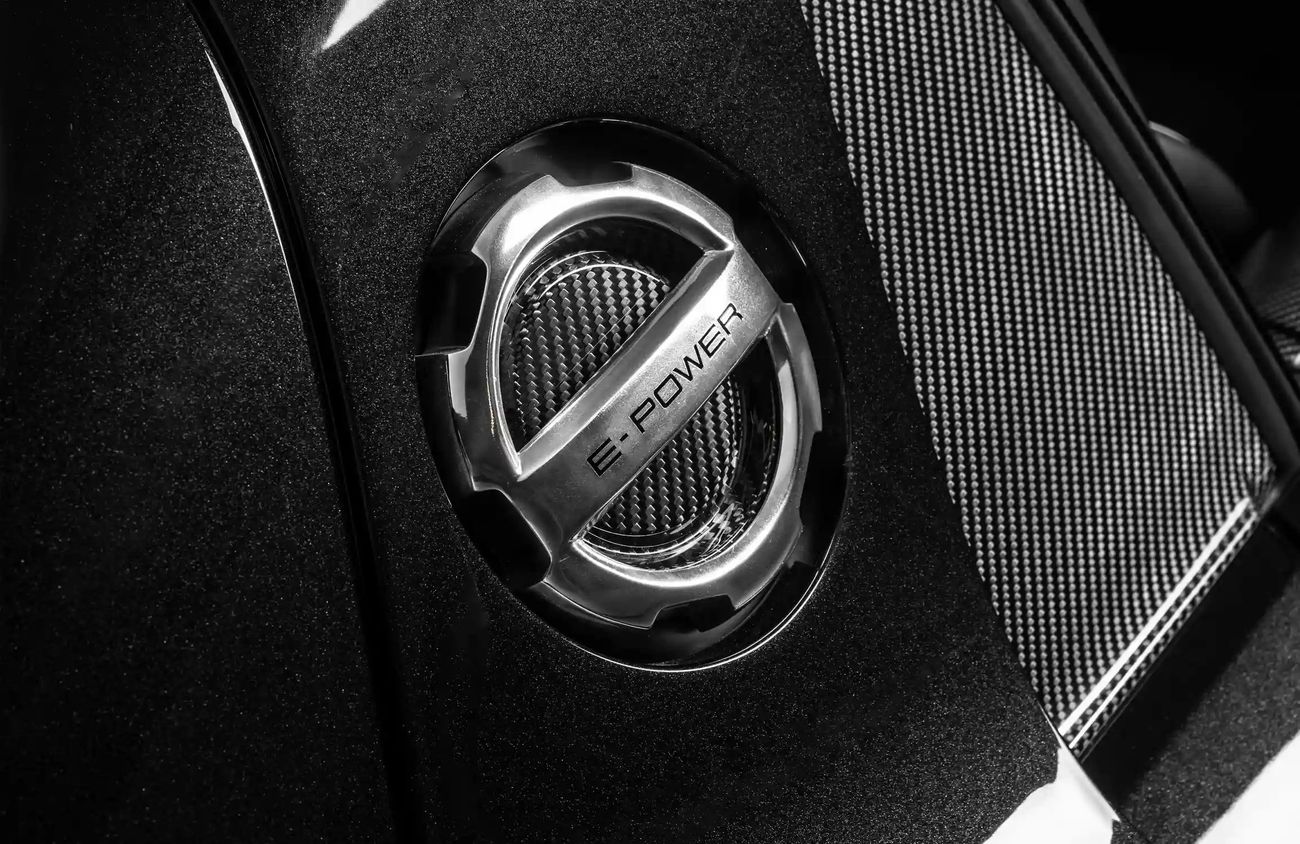 Porsche 918 Spyder 4.6L V8 N/A Engine + eMotor