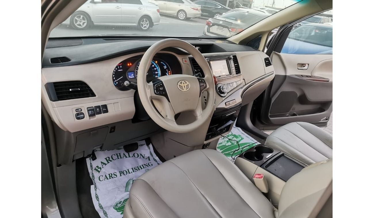 تويوتا سيينا In excellent condition and requires no expenses