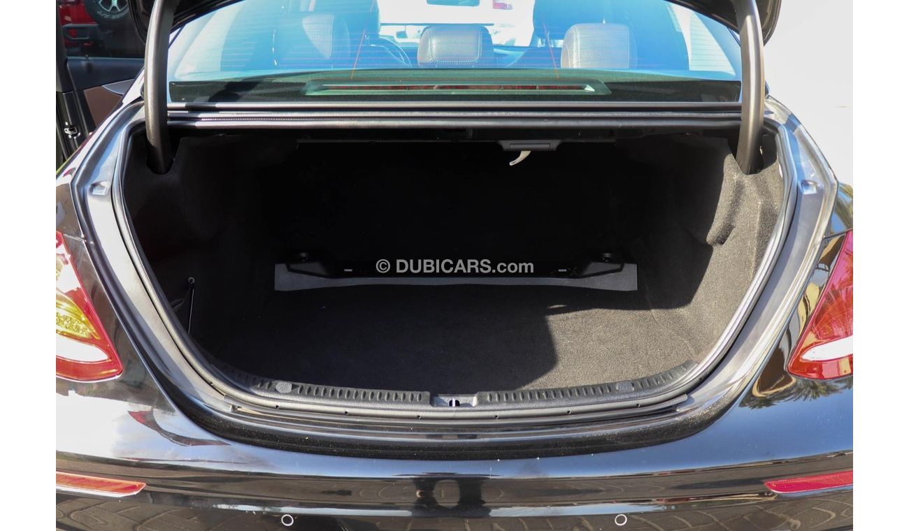 Mercedes-Benz E200 W213