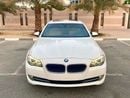بي أم دبليو 530i 530i ||FULL OPTION || 6 cylinder|| accident free|| original paint ||GCC SPECS