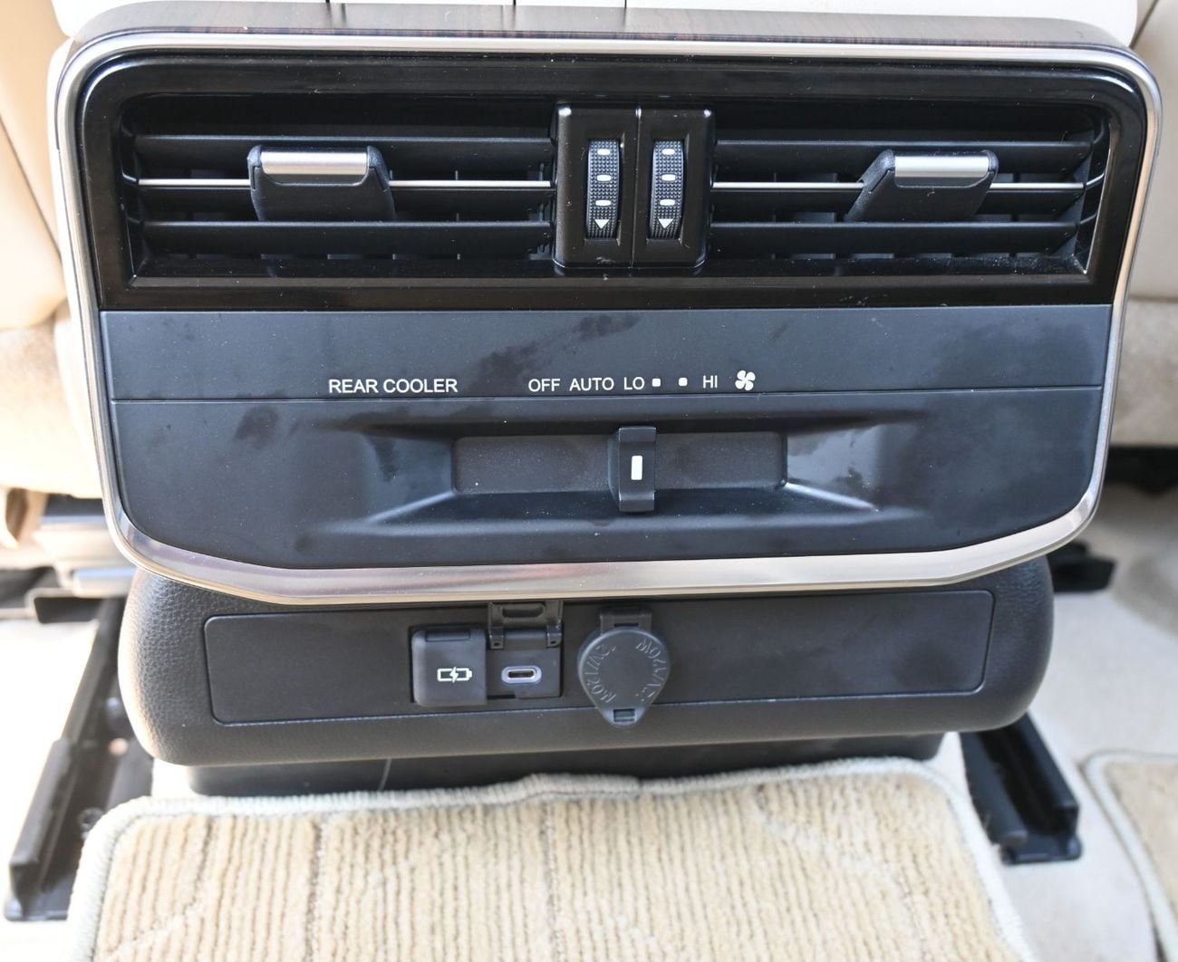 Toyota Land Cruiser GXR