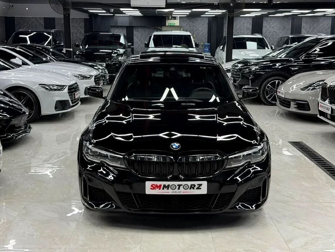 بي أم دبليو 330i M SPORT