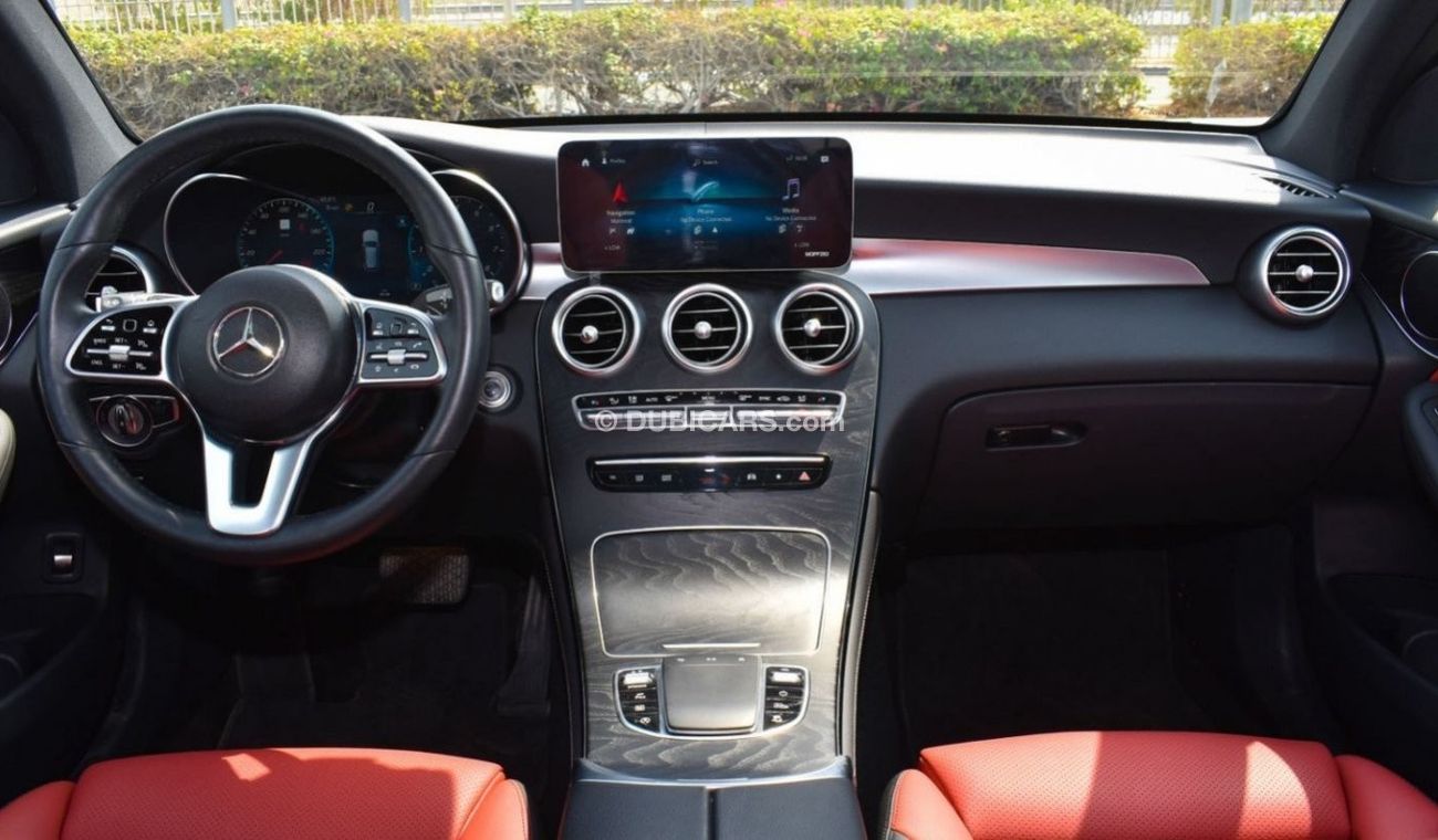 مرسيدس بنز GLC 300 4MATIC