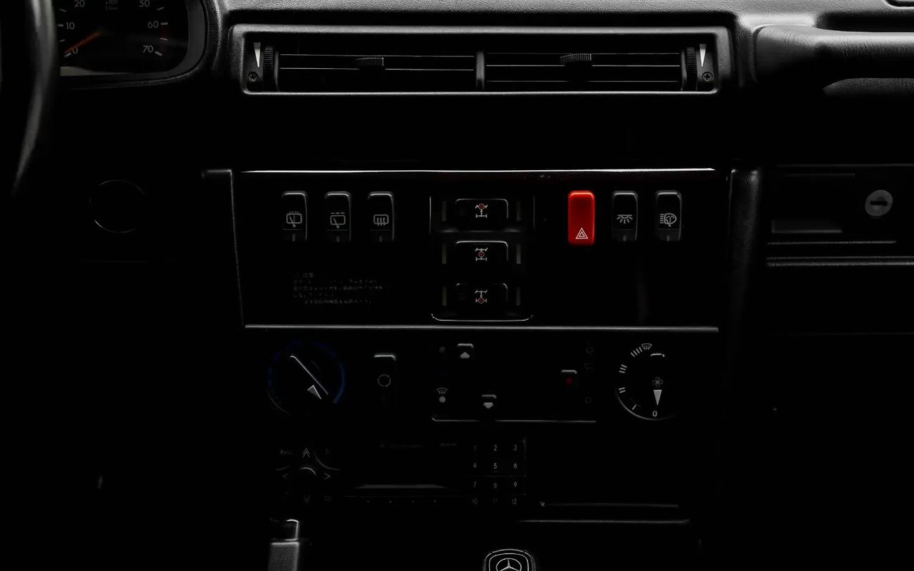 Mercedes-Benz G 320 - Japanese Spec