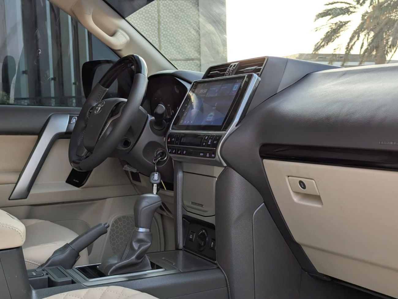 Toyota Prado TX-L Toyota Prado 2010 v6 4.0L petrol engine
