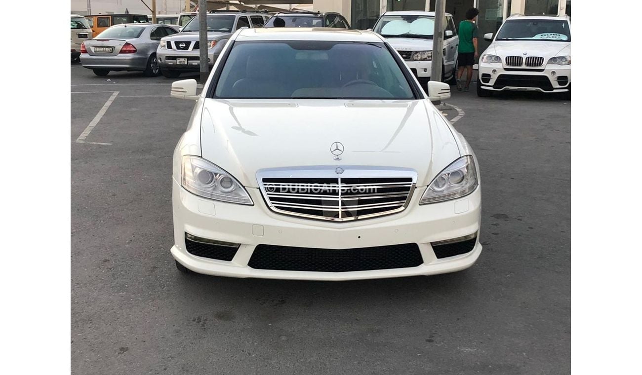 مرسيدس بنز S 550 موديل 2009 حاله ممتازه من الداخل والخارج فل مواصفات محول 2013 كت AMG  فل مواصفات كراسي جلد ومثبت سرع