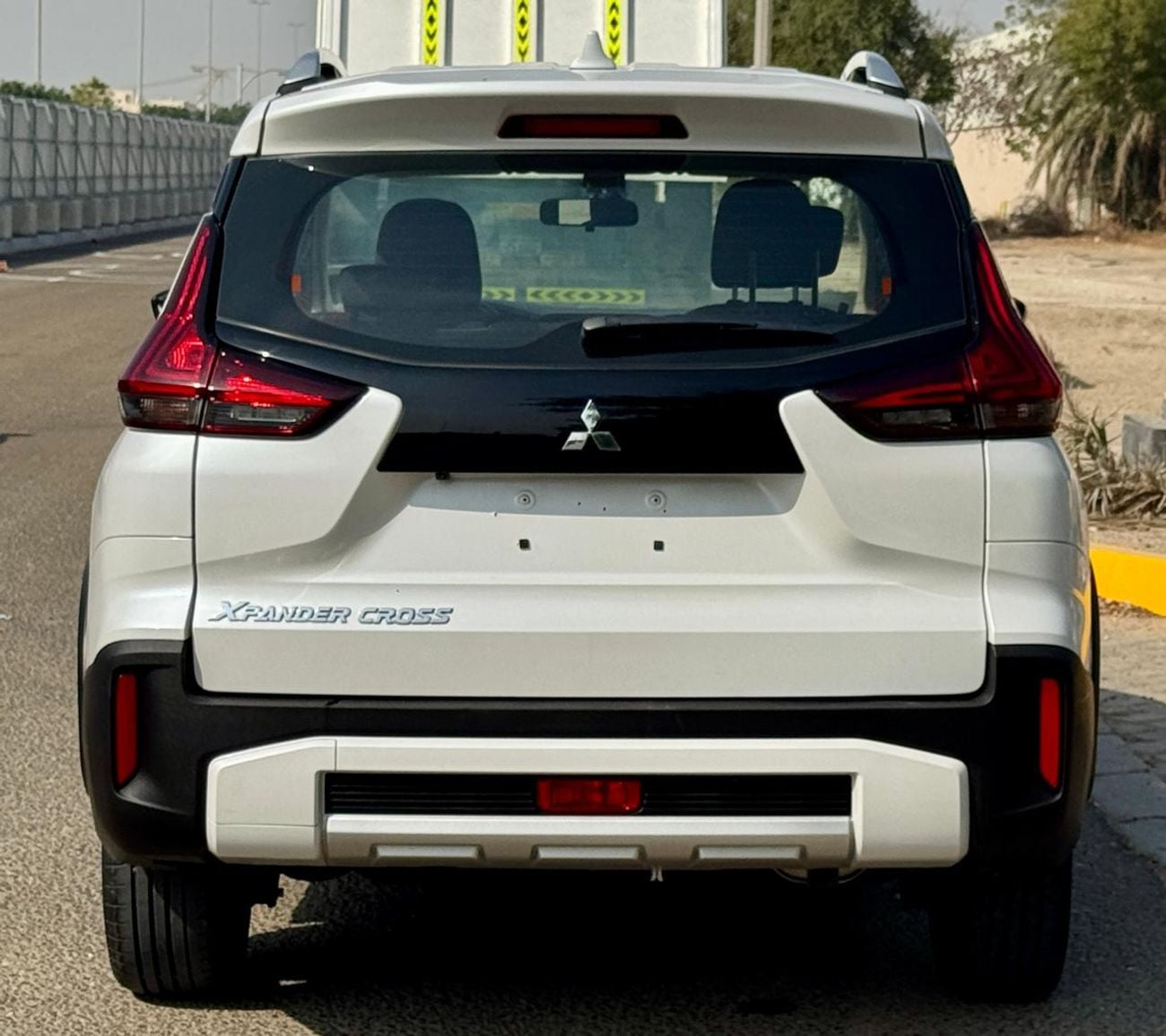 ميتسوبيشي إكسباندر كروس 860-Monthly l GCC l 1.5L, Cruise, Camera l Accident Free