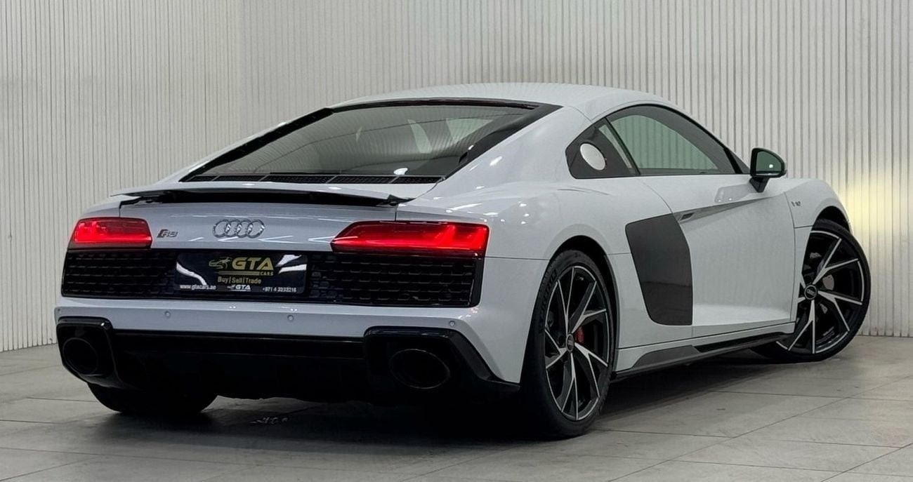 أودي R8 Std 5.2L (533 HP) 2021 Audi R8 V10, 2026 Audi Warranty, Audi Service Pack, Very Low Kms, GCC