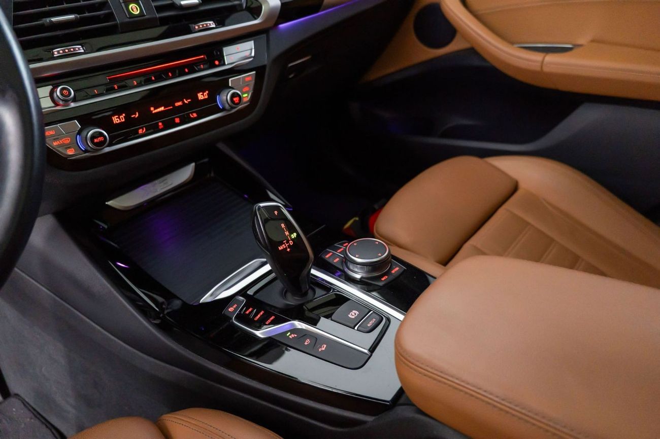 BMW X3 xDrive 30i 2.0L