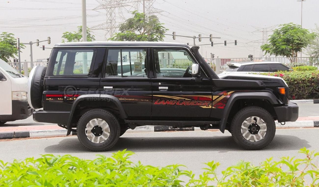 تويوتا لاند كروزر 70 Hardtop LC76 | 4.0L Petrol 4WD 6-Speed Automatic | 2026 Model | Ready for Export