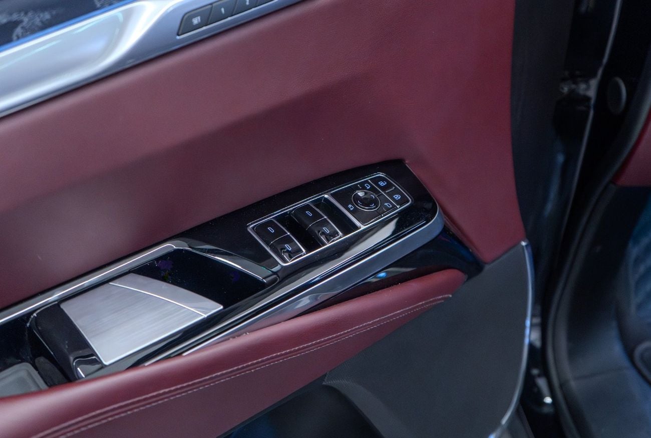 Cadillac Escalade Sport Platinum 6.2L 4WD 2025 Cadillac Escalade Sport Platinum, With Warranty & Service Contract, GCC