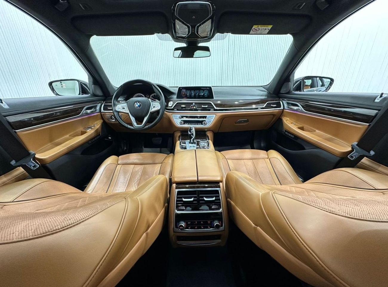 BMW 740Li Exclusive 2016 BMW 740li Carbon Core, BMW Service Contract, Full Options, Low Kms, GCC