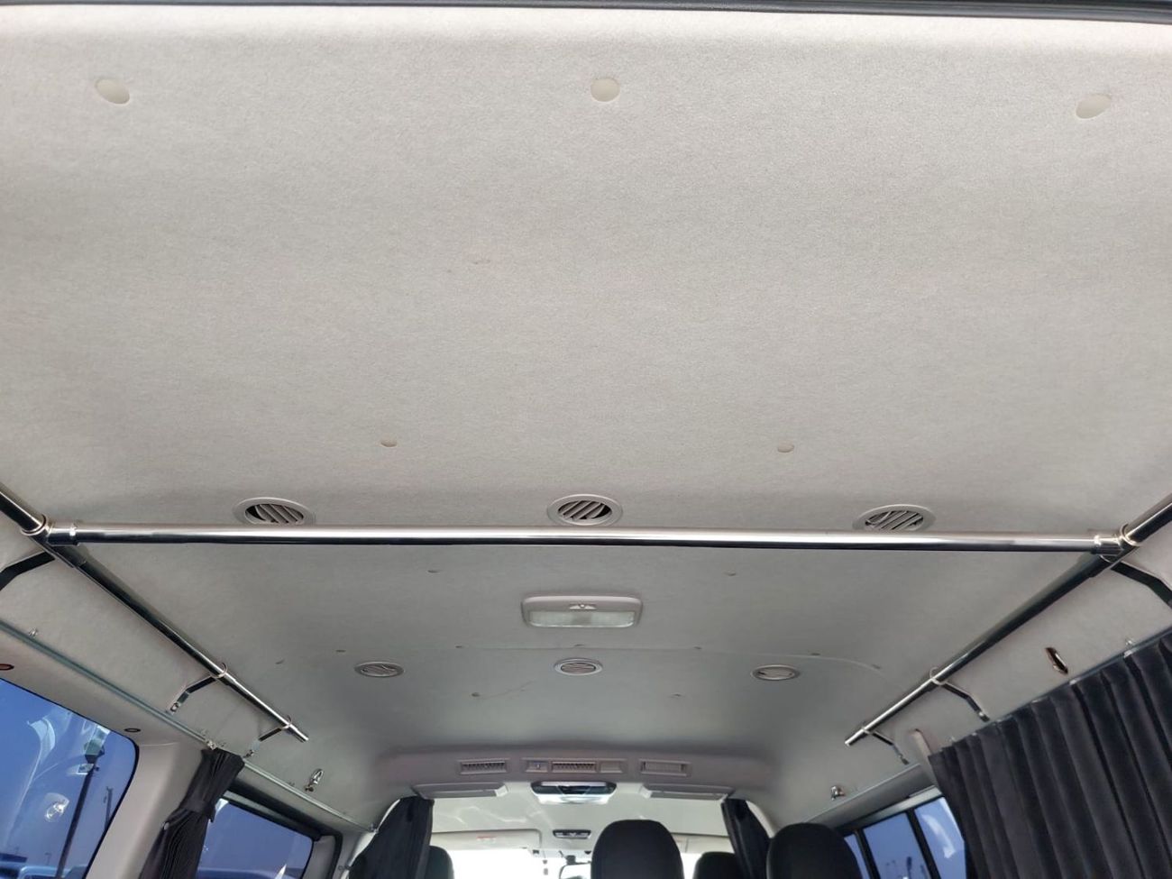 Toyota Hiace (RAMADAN OFFER) TOYOTA HIACE VAN RHD 2010 MODEL 2.7 L PETROL AUTOMATIC(PM20787)