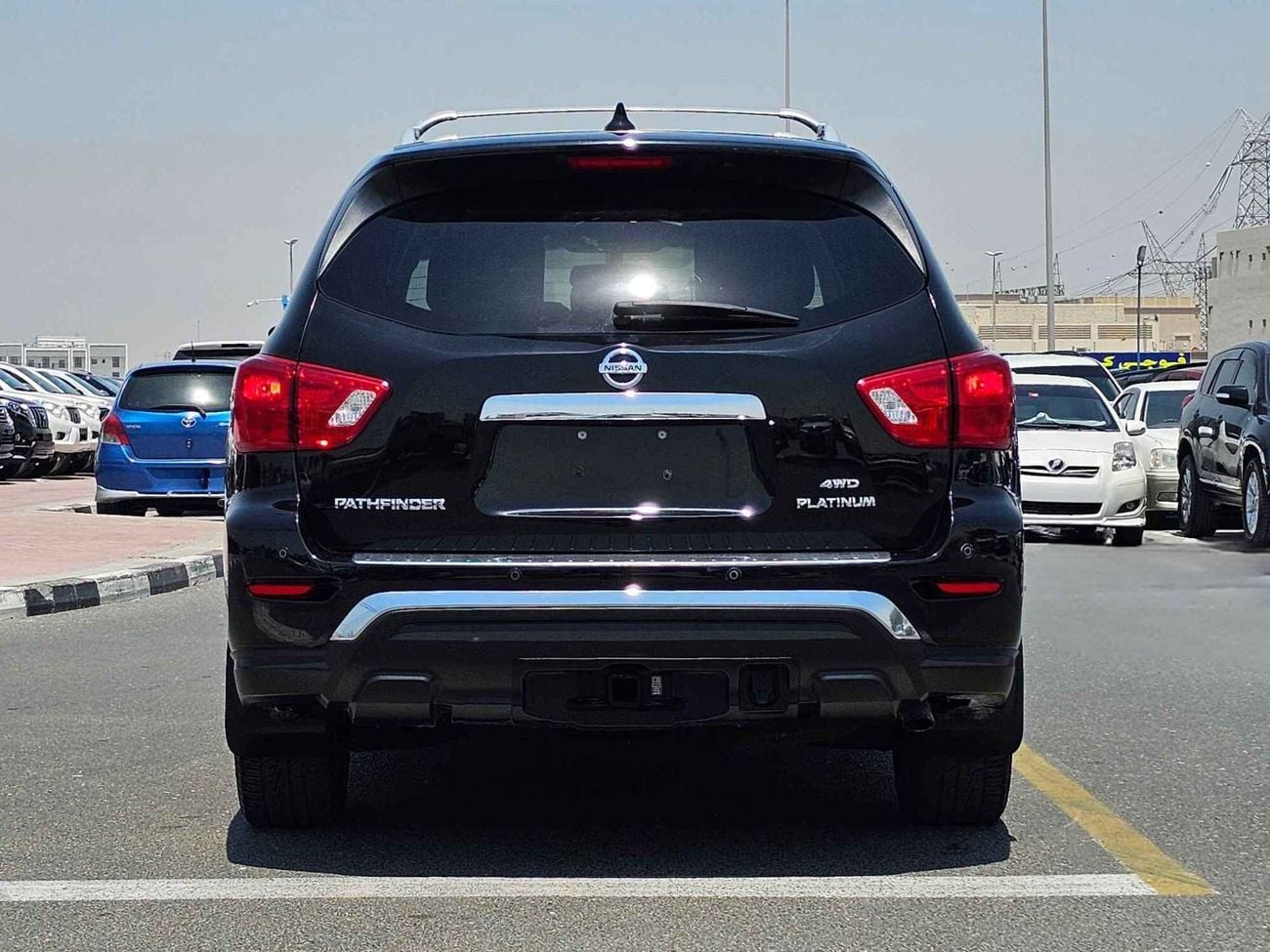 نيسان باثفايندر PLATINIUM/ 4WD V6/ DUAL SUNROOF/ HEATING-COOLING SEATS/  BUTTON START/ 758 Monthly /LOT#25362