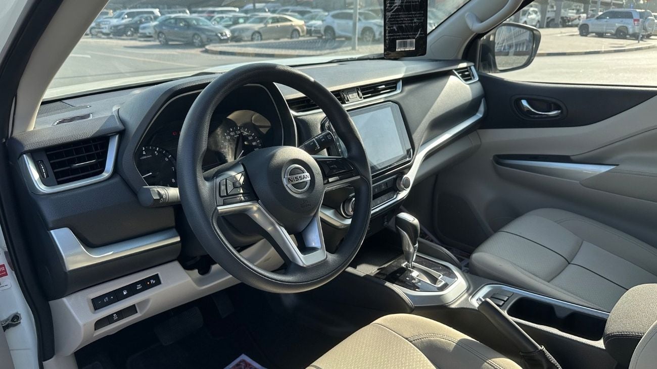 نيسان إكستيرا SE 2.5L RWD