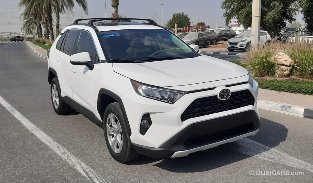 تويوتا راف ٤ TOYOTA RAV4 XLE push  start sunroof