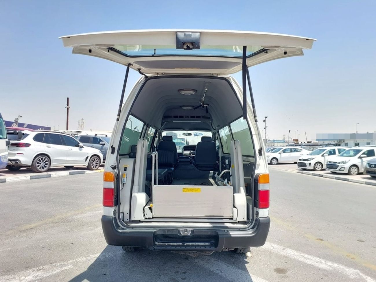 Toyota Hiace 2001 TOYOTA HIACE VAN RHD PETROL AUTOMATIC(PM01115)