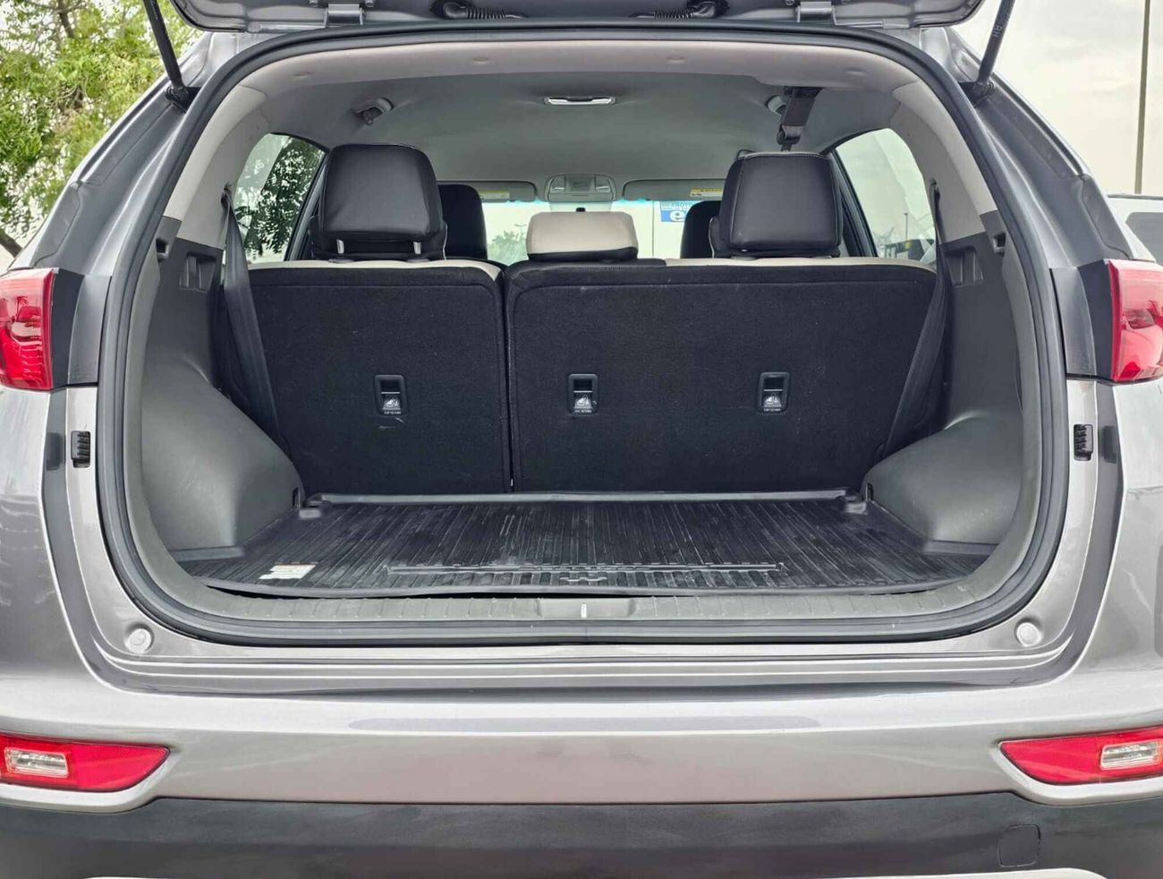 Kia Sportage LX / LEATHER SEATS / DVD / REAR CAMERA / ONLY FOR EXPORT / LOT#38156