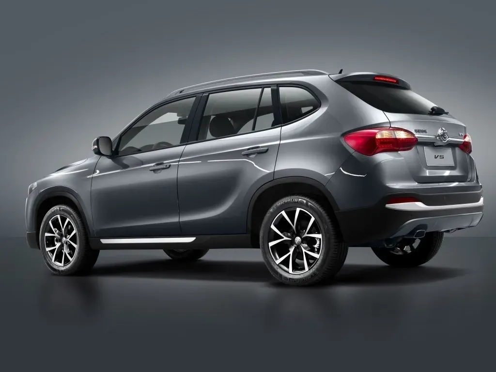 بريليانس V5 exterior - Rear Left Angled