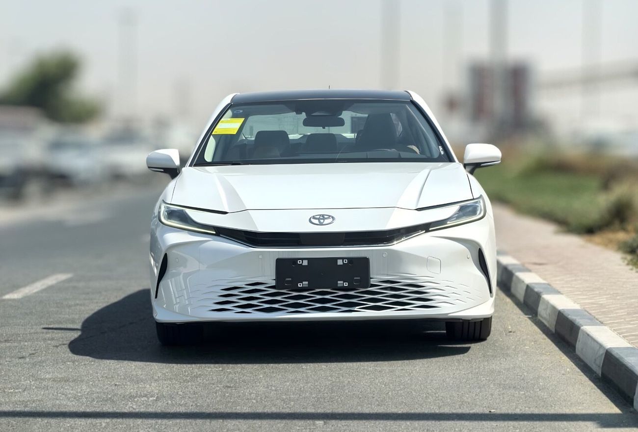 تويوتا كامري TOYOTA CAMRY 2.0L HEV PREMIUM OPTION 2025