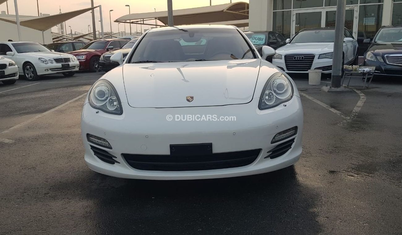 بورش باناميرا موديل 2011 خليجي حاله ممتازه من الداخل والخارج فل مواصفات كراسي جلد ومثبت سرعه وتحكم كهربي كامل ونظا